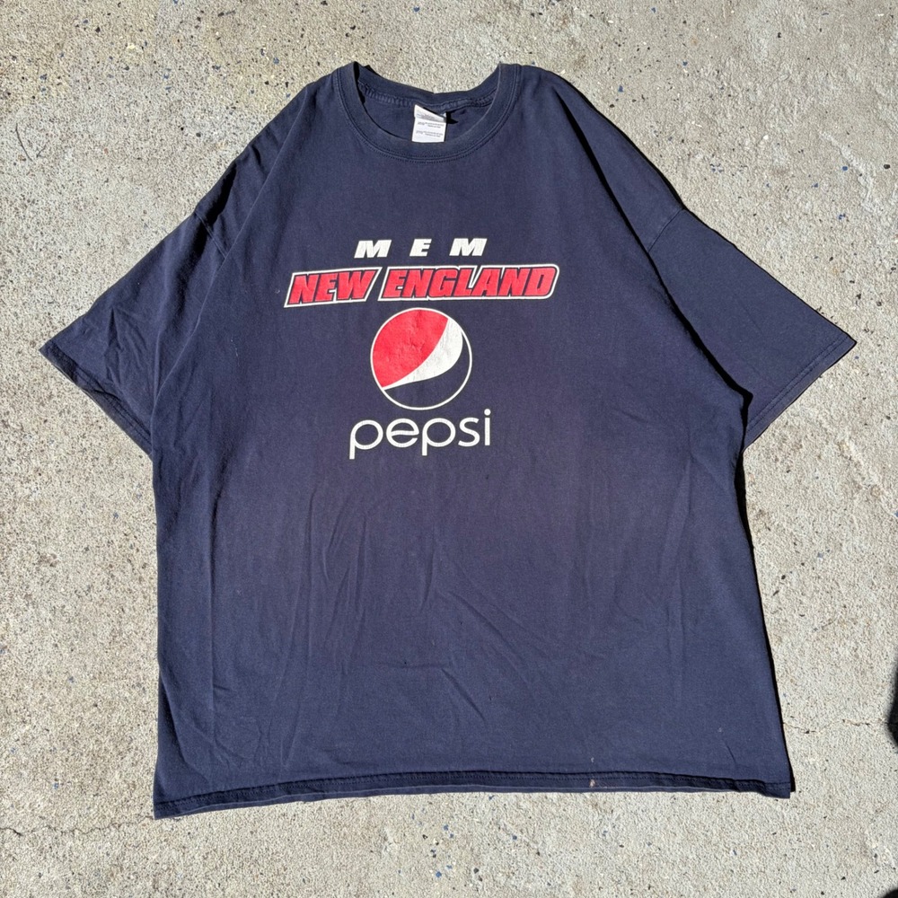 Mens Pepsi New England Pride of Service Graphic T-Shirt Navy Blue XXL Gildan